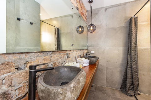 The Pink Hotel Coolangatta - Holiday Cairns 8