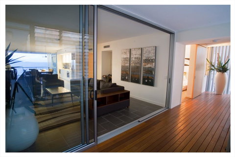 1 Bright Point Apartment 5201 - Holiday Cairns 2