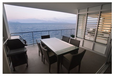 1 Bright Point Apartment 5201 - Holiday Cairns 5