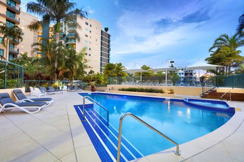 Peninsular Beachfront Resort - Holiday Cairns 32