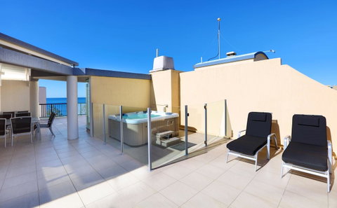 Peninsular Beachfront Resort - Holiday Cairns 28
