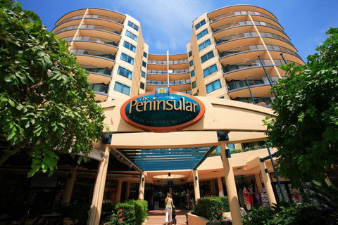 Peninsular Beachfront Resort - Holiday Cairns 35