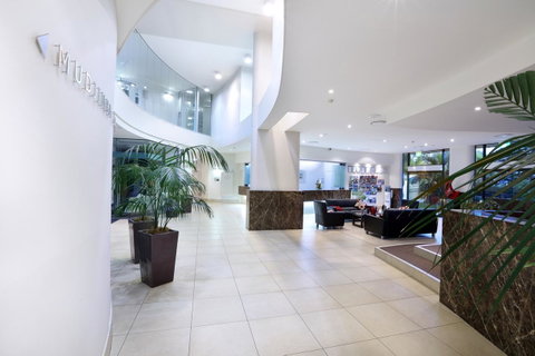 Peninsular Beachfront Resort - Holiday Cairns 19