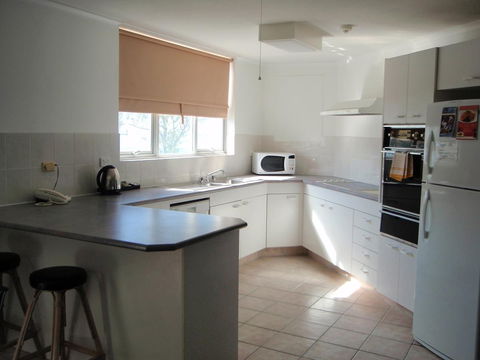Grosvenor Beachfront Apartments Surfers Paradise - Holiday Cairns 19