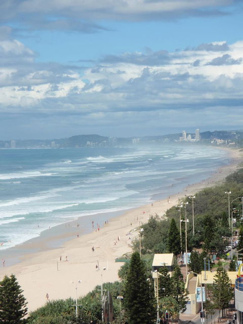 Grosvenor Beachfront Apartments Surfers Paradise - Holiday Cairns 12