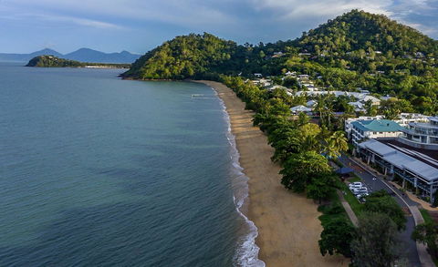 Bella By The Beach - Holiday Cairns 4