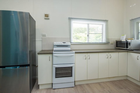 Kooyong Apartment 8 - Holiday Cairns 7