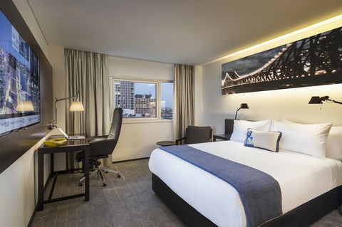 Hyatt Regency Brisbane - Holiday Cairns 12