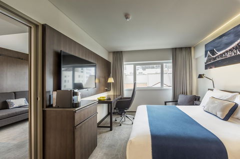 Hyatt Regency Brisbane - Holiday Cairns 8