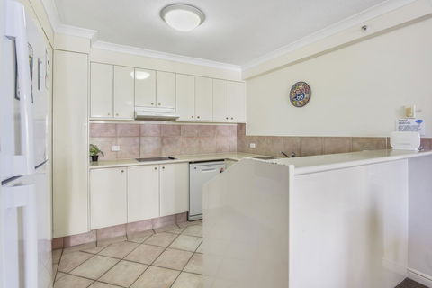 APR Private SUITES MOROC By The Beach - Holiday Cairns 22