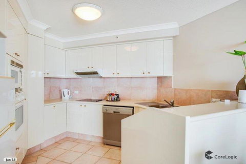 APR Private SUITES MOROC By The Beach - Holiday Cairns 27