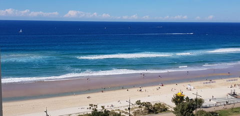 APR Private SUITES MOROC By The Beach - Holiday Cairns 1