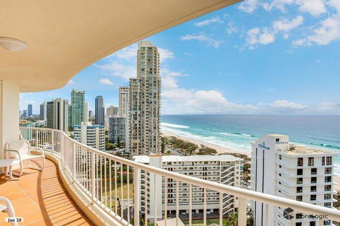 APR Private SUITES MOROC By The Beach - Holiday Cairns 26
