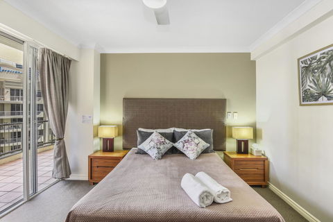 APR Private SUITES MOROC By The Beach - Holiday Cairns 15