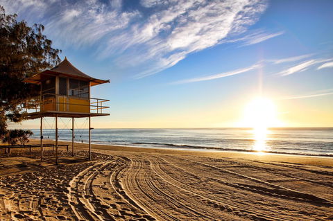 Seacrest Beachfront Apartments Surfers Paradise - Holiday Cairns 25