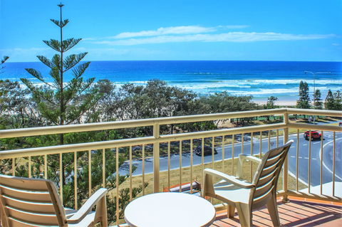 Seacrest Beachfront Apartments Surfers Paradise - Holiday Cairns 32