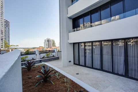 Aria Apartments - Holiday Cairns 26