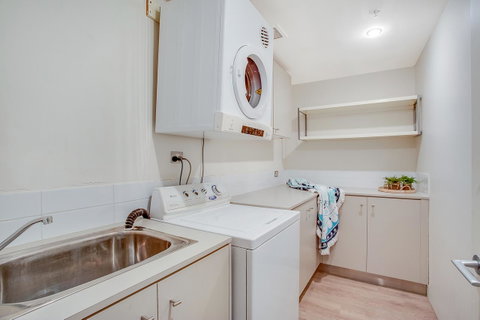Aria Apartments - Holiday Cairns 37