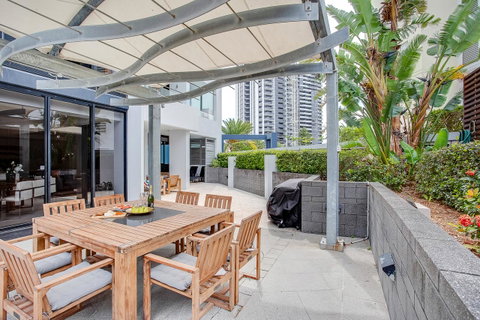 Aria Apartments - Holiday Cairns 29