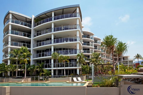 Vision Apartments - Holiday Cairns 0