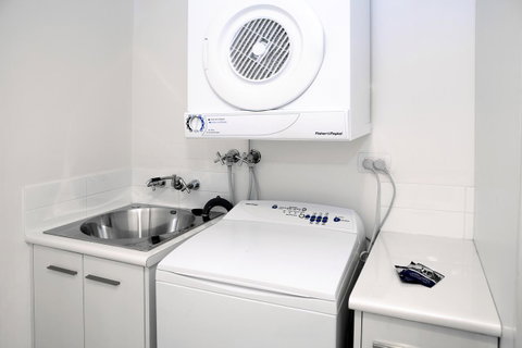 Vision Apartments - Holiday Cairns 6