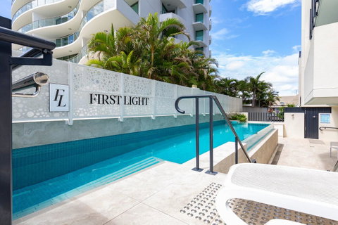 Sunset Retreat Mooloolaba - Holiday Cairns 34
