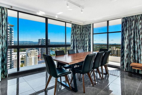 ULTIQA Beach Haven On Broadbeach - Holiday Cairns 30