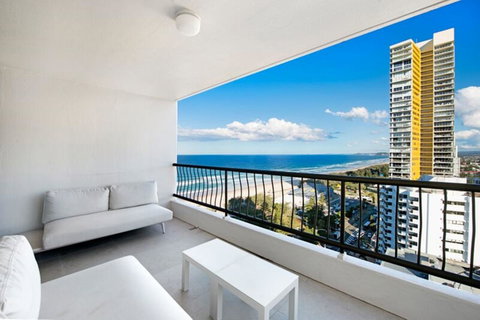 ULTIQA Beach Haven On Broadbeach - Holiday Cairns 1