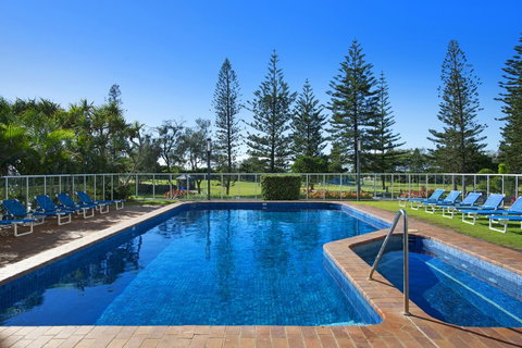 ULTIQA Beach Haven On Broadbeach - Holiday Cairns 18