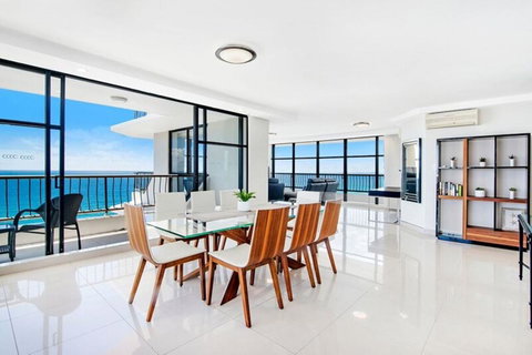 ULTIQA Beach Haven On Broadbeach - Holiday Cairns 28