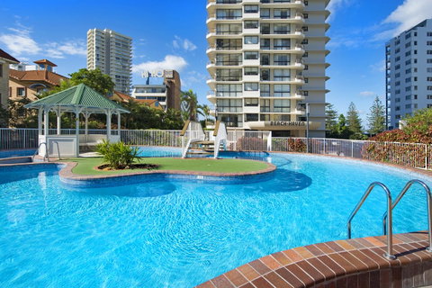 ULTIQA Beach Haven On Broadbeach - Holiday Cairns 0