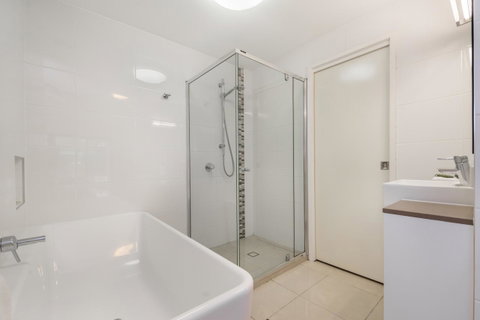 Mirra Chana - Holiday Cairns 2