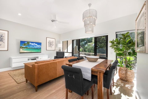 Mirra Chana - Holiday Cairns 22