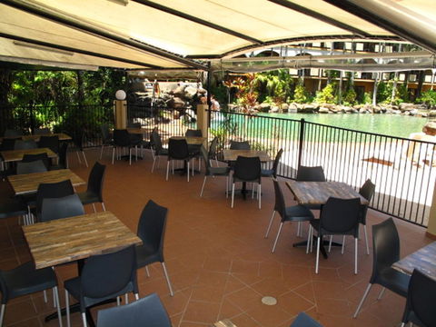 Palm Royale Cairns - Holiday Cairns 7