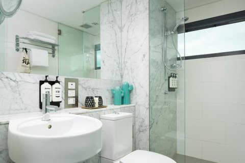 Ovolo The Valley Brisbane - Holiday Cairns 23