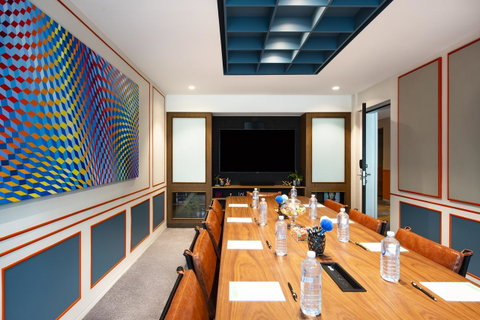 Ovolo The Valley Brisbane - Holiday Cairns 12