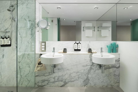 Ovolo The Valley Brisbane - Holiday Cairns 21