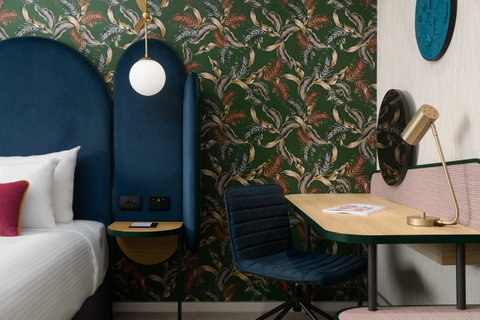 Ovolo The Valley Brisbane - Holiday Cairns 18