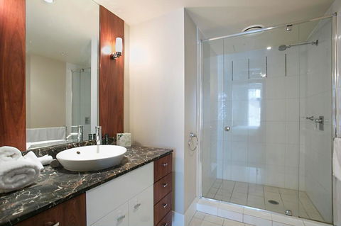 Towers Of Chevron - Private Apartment - Holiday Cairns 4