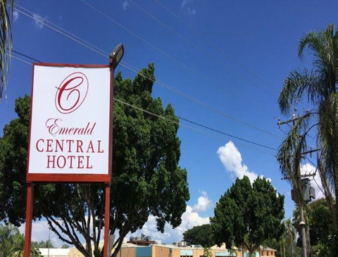 Emerald Central Hotel Official - Holiday Cairns 26