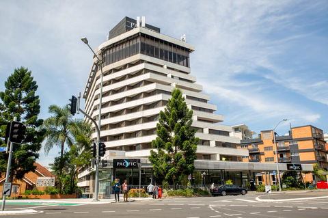 Mercure Brisbane Spring Hill - Holiday Cairns 6