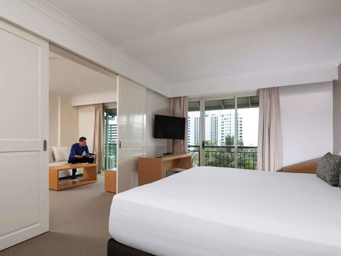 Novotel Cairns Oasis Resort - Holiday Cairns 41