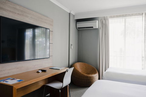 Novotel Cairns Oasis Resort - Holiday Cairns 26