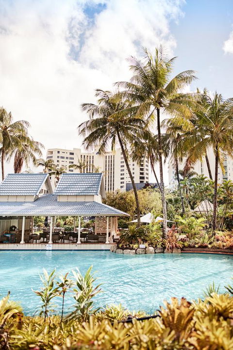 Novotel Cairns Oasis Resort - Holiday Cairns 4
