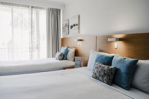 Novotel Cairns Oasis Resort - Holiday Cairns 23