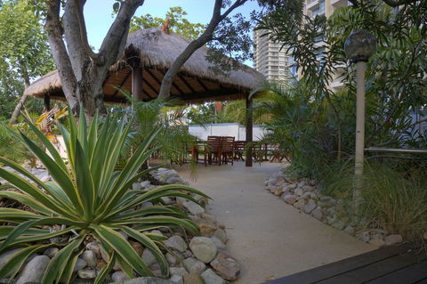 Golden Gate Resort - Holiday Cairns 2