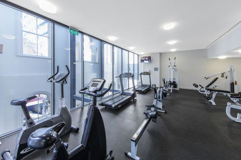 Oaks Brisbane On Charlotte Suites - Holiday Cairns 5