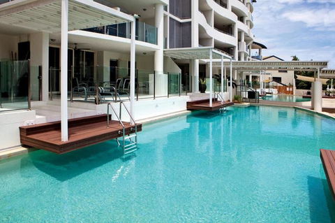 Waters Edge Apartment Cairns - Holiday Cairns 0