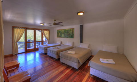 Fraser Island Retreat - Holiday Cairns 13
