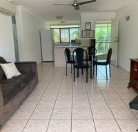 Townsville Holiday Apartments - Holiday Cairns